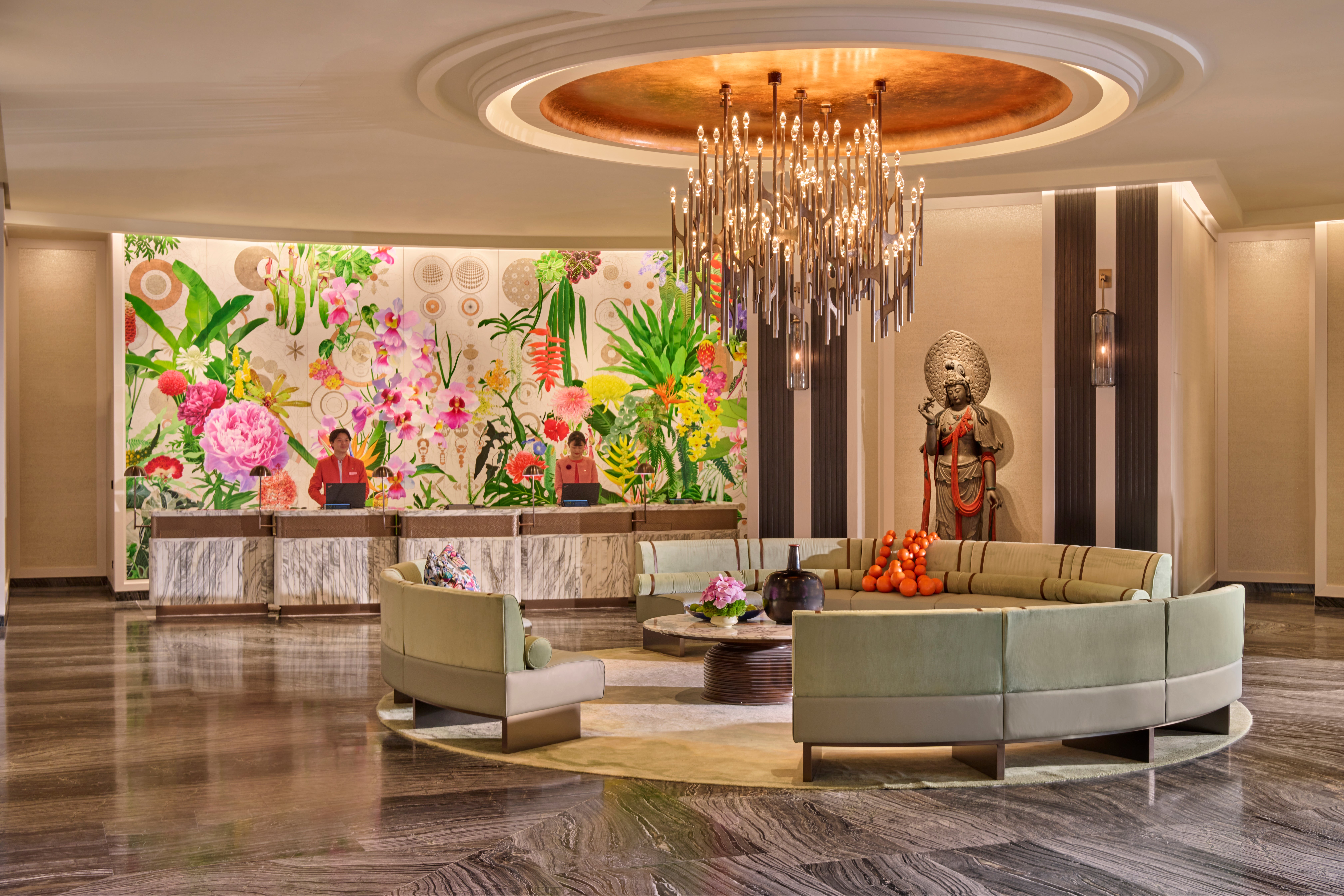 You'll find laidback luxury with excellent service at this hotel